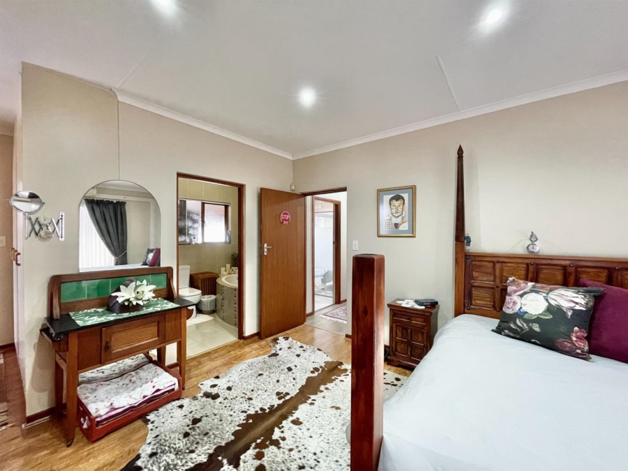 4 Bedroom Property for Sale in Tergniet Western Cape